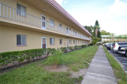 4-2003 Greenbriar Blvd, CLEARWATER, FL, 33763-1412 | Card Image