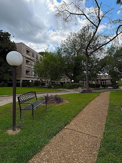 apt-41e-2207 S Braeswood Blvd, Houston, TX, 77030-4381 | Card Image