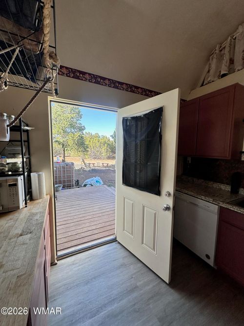 48 County Rd 3187, Vernon, AZ, 85940 | Card Image