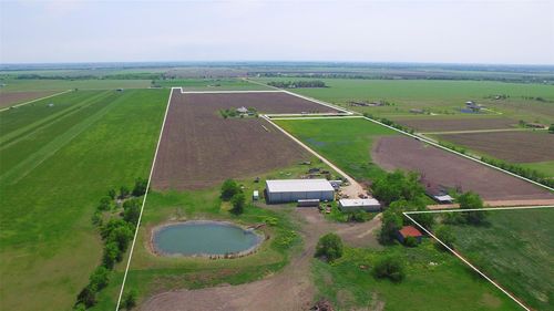 2711 County Road 406, Taylor, TX, 76574-5453 | Card Image