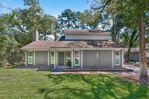 2 Cokeberry St, The Woodlands, TX, 77380-1885 | Card Image