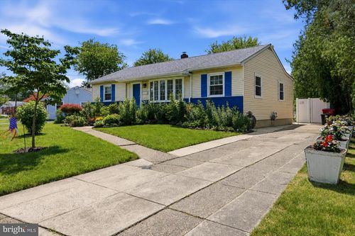 509 Oak Dr, SOMERDALE, NJ, 08083-1921 | Card Image