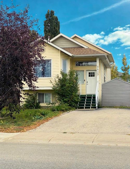 9425 Lakeland Drive, Grande Prairie, AB, T8X1N5 | Card Image