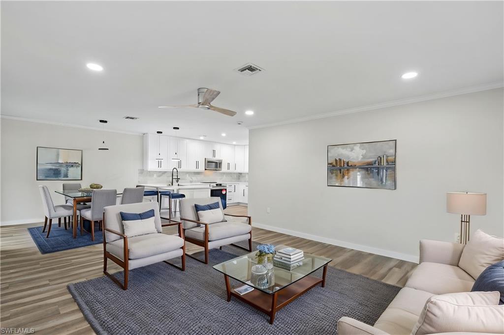 Residential in NAPLES 5