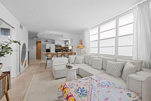 apt-201-949 Pennsylvania Ave, Miami Beach, FL, 33139-5422 | Card Image