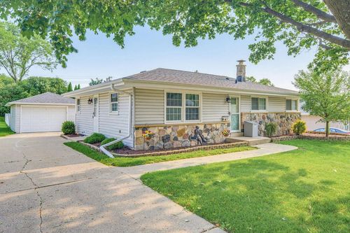 6619 Manchester Drive, Greendale, WI, 53129 | Card Image