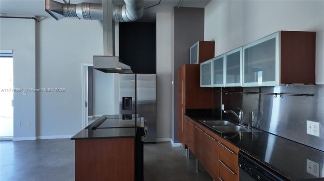 APT-610 - 10 Sw South River Dr, Condo with 2 bedrooms, 2 bathrooms and null parking in Miami FL | Image 15