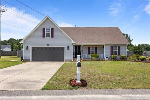 2720 Daniel Boone Ln, Hope Mills, NC, 28348-8020 | Card Image