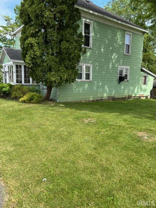 109 E Water St, Montpelier, IN, 47359-1141 | Card Image