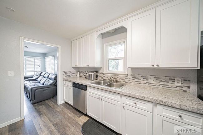 462 Ne Main St, House other with 4 bedrooms, 2 bathrooms and 1 parking in Blackfoot ID | Image 10