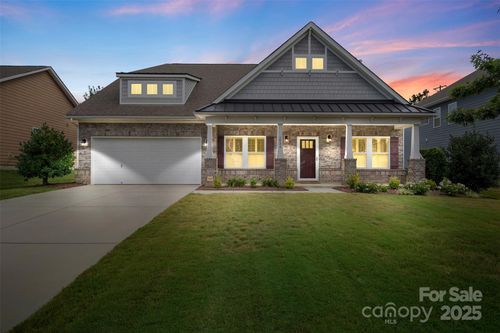 2934 Hiddenbrook Way, Fort Mill, SC, 29707-1524 | Card Image