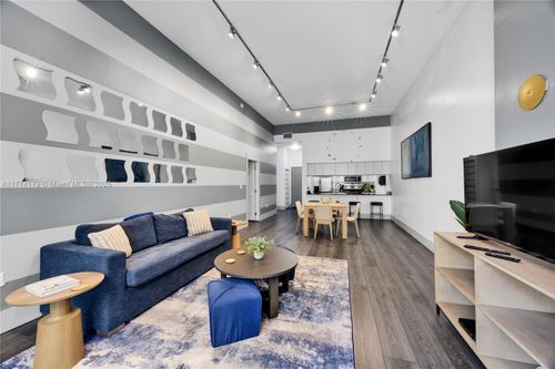 apt-1406-1200 Brickell Bay Dr, Miami, FL, 33131-3252 | Card Image