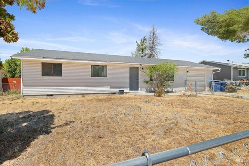 718 18th Ave E, Jerome, ID, 83338-1515 | Card Image