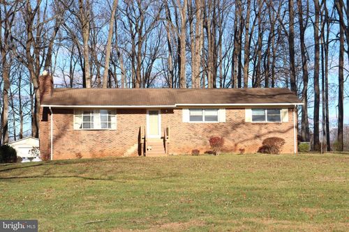 7502 Amberview Ln, WARRENTON, VA, 20186-8639 | Card Image