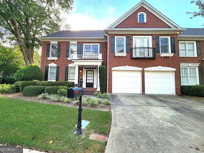 617 Vinings Estates Drive Se, Townhouse with 4 bedrooms, 3 bathrooms and null parking in Mableton GA | Image 1