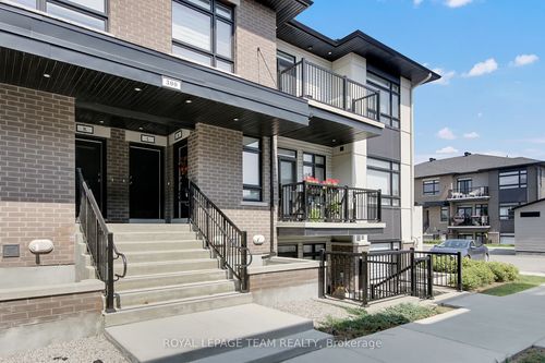 h-300 Tulum Cres, Ottawa, ON, K2S2Y4 | Card Image