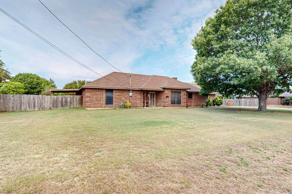 Jason Dr, Red Oak, TX 75154
