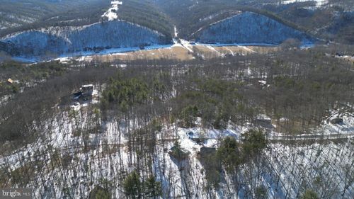 400 Crossings View Rd, PAW PAW, WV, 25434-8756 | Card Image