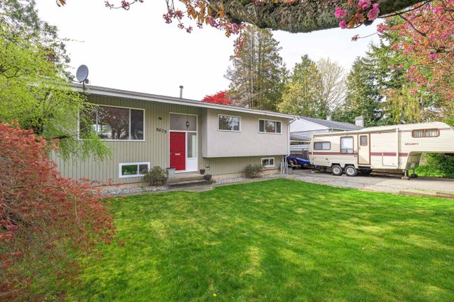8679 110 A Street, House other with 5 bedrooms, 3 bathrooms and 4 parking in Delta BC | Image 2