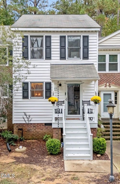 105 Sully Ct, Chapel Hill, NC, 27514-5130 | Card Image