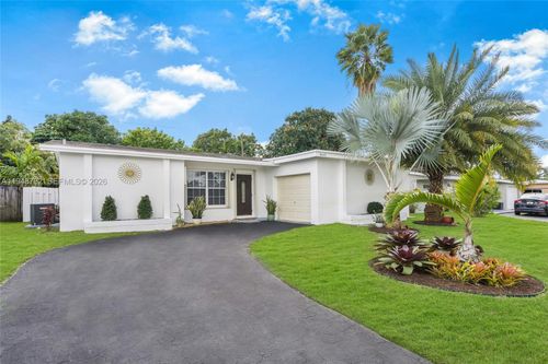 8440 Nw 28th Pl, Sunrise, FL, 33322-2322 | Card Image