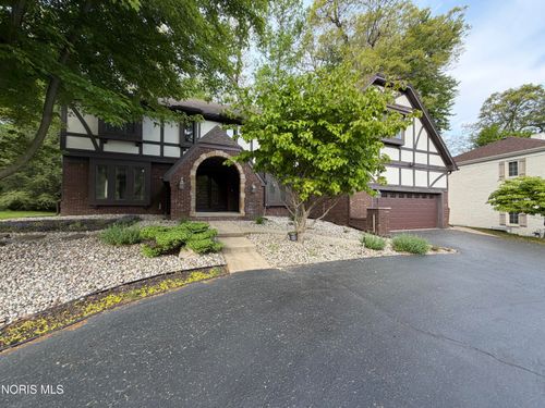 5047 Brenden Way, Sylvania, OH, 43560-2222 | Card Image
