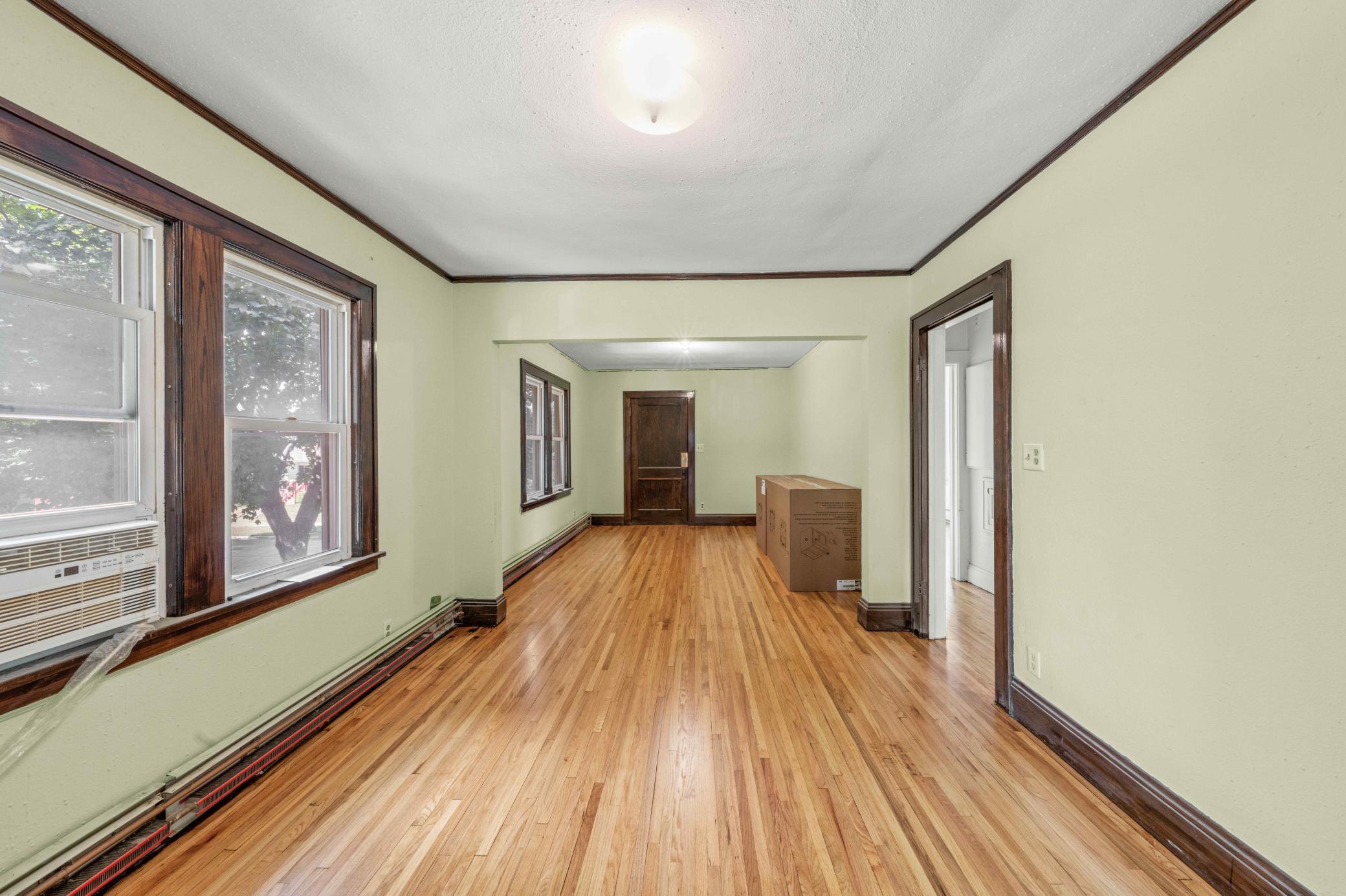 Sherburne Ave, Saint Paul, MN 55104