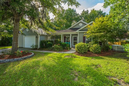 110 Pacolet St, Summerville, SC, 29485-6825 | Card Image