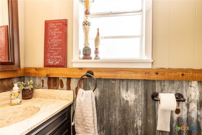 1413 Summit Dr, House other with 3 bedrooms, 3 bathrooms and null parking in Gonzales TX | Image 11
