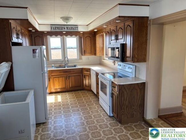 6341 Memorial Rd, House other with 3 bedrooms, 2 bathrooms and null parking in Germansville PA | Image 18