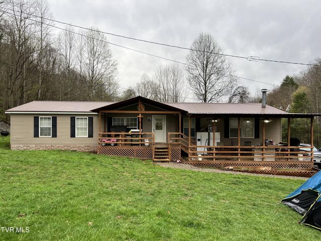 9536 Mcfall Fork Rd, House other with 3 bedrooms, 2 bathrooms and null parking in Pound VA | Image 9