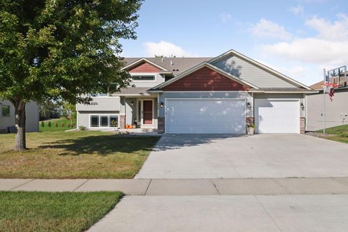 405 Prairie View Dr, Cologne, MN, 55322-4521 | Card Image