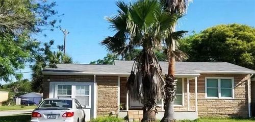 118 Whiting St, Galveston, TX, 77550-3136 | Card Image