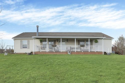 35680 Township Road 72, Frazeysburg, OH, 43822-9627 | Card Image