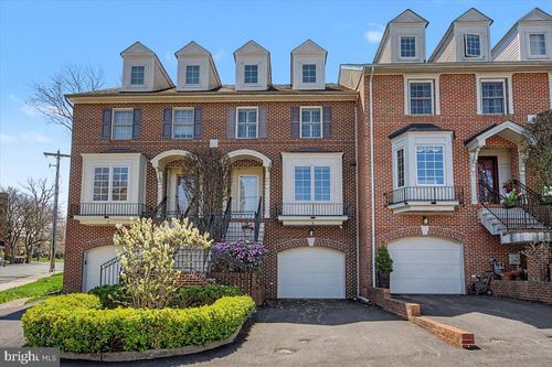 4 Rockford Mews Ct, WILMINGTON, DE, 19806-1000 | Card Image