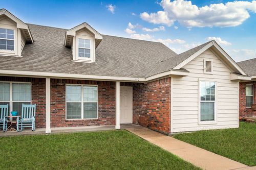 640 W Marshall St, Van Alstyne, TX, 75495-3017 | Card Image