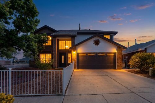 8100 Glenbrook Pl Nw, Albuquerque, NM, 87120-8017 | Card Image
