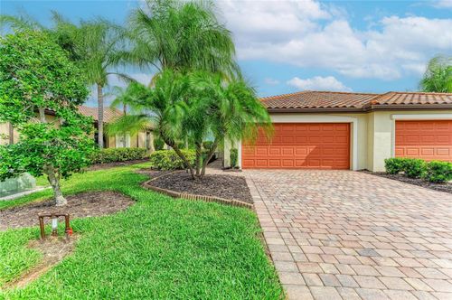 6623 Candlestick Dr, BRADENTON, FL, 34212-3322 | Card Image