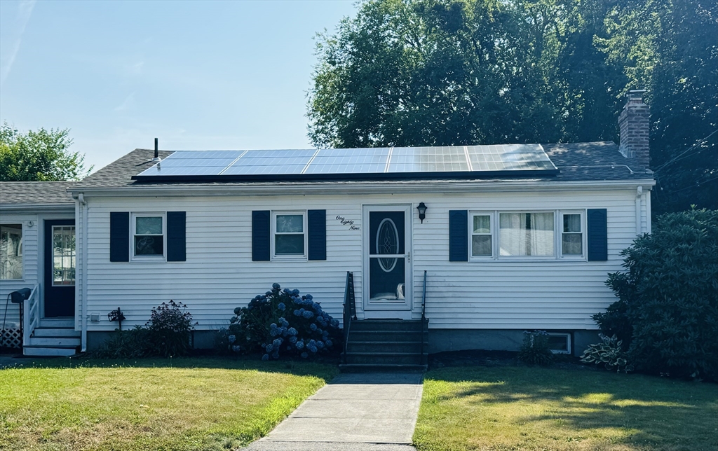 Drew Ave, Brockton, MA 02302