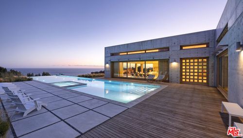 24689 Pacific Coast Hwy, Malibu, CA, 90265-5370 | Card Image