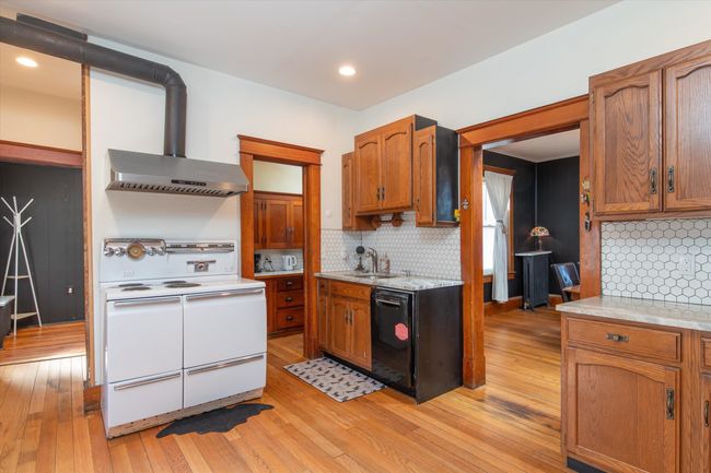 20 Woodstock Ave, House other with 3 bedrooms, 3 bathrooms and null parking in Rutland VT | Image 7