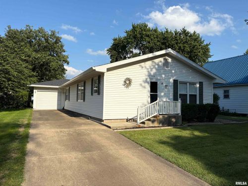 510 N Maple Ave, Minier, IL, 61759-7511 | Card Image