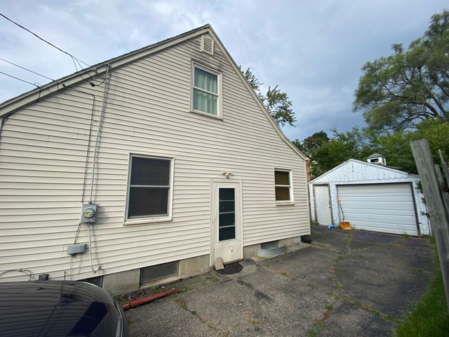 2624 Miller Rd, House other with 3 bedrooms, 2 bathrooms and null parking in Flint MI | Image 7