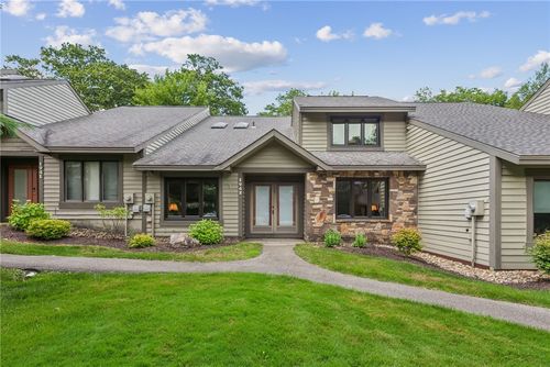 1942 S Ridge Way, Hidden Valley, PA, 15502-1900 | Card Image