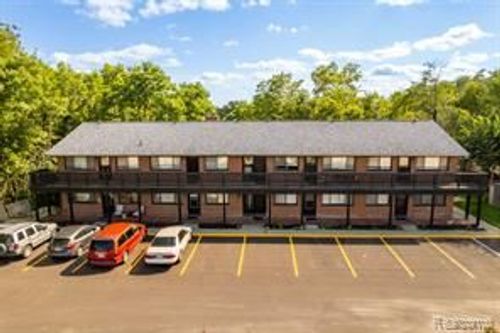 10612 Grand River Rd, Brighton, MI, 48116-9588 | Card Image