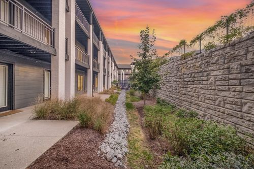 unit-22-600 E Trinity Ln, Nashville, TN, 37207-5387 | Card Image