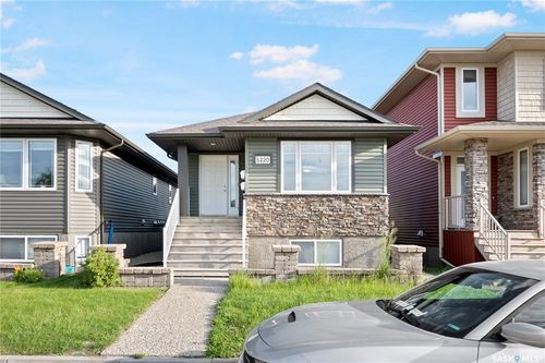 5220 Aerial Cres, Regina, SK, S4W0C8 | Card Image