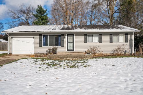 22214 Christiana St, Edwardsburg, MI, 49112-9739 | Card Image