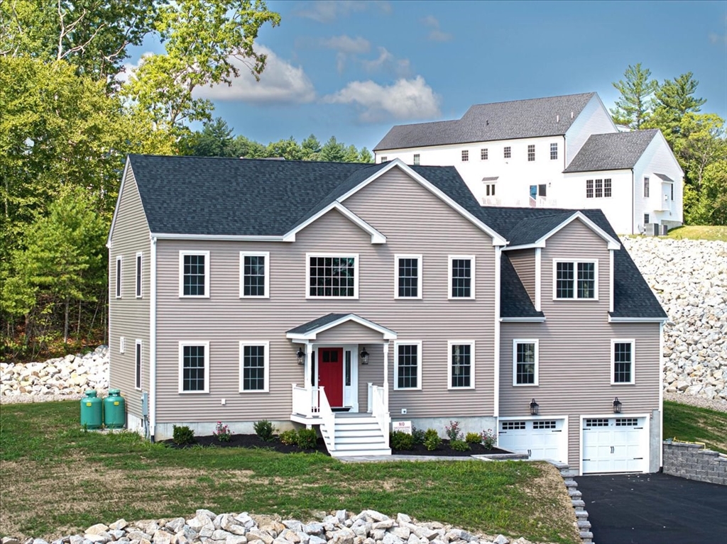 Valerie Run, Northbridge, MA 01534