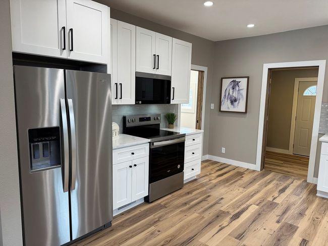 2414 Poplar Ave, Home with 6 bedrooms, 4 bathrooms and null parking in Duncombe IA | Image 22